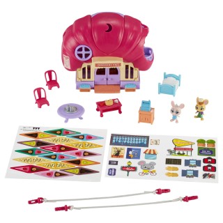 Character Options- Millie & Friends Mouse in The House Croissant Café, Jouets à Collectionner, Jeu imaginatif, Cadeau pour Les E