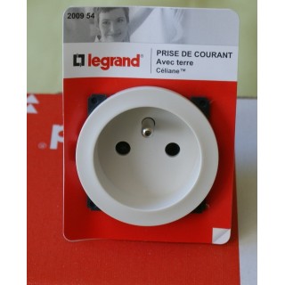Legrand 200954 Céliane Prise deux pôles avec terre, 230 V, Blanc